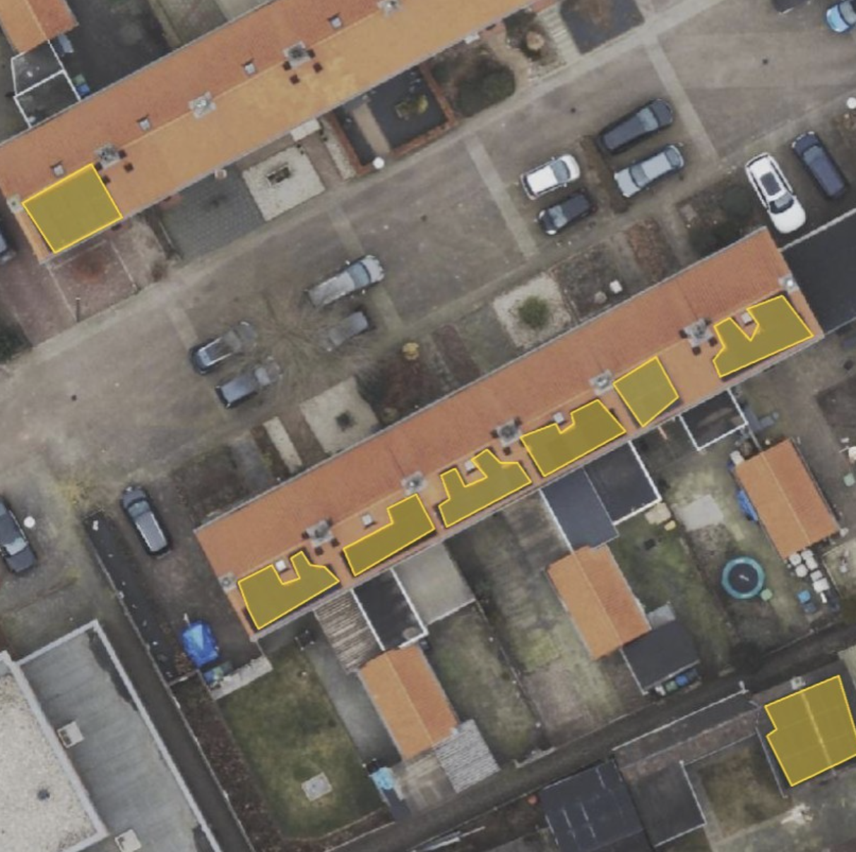 AI-detectie van zonnepanelen op daken